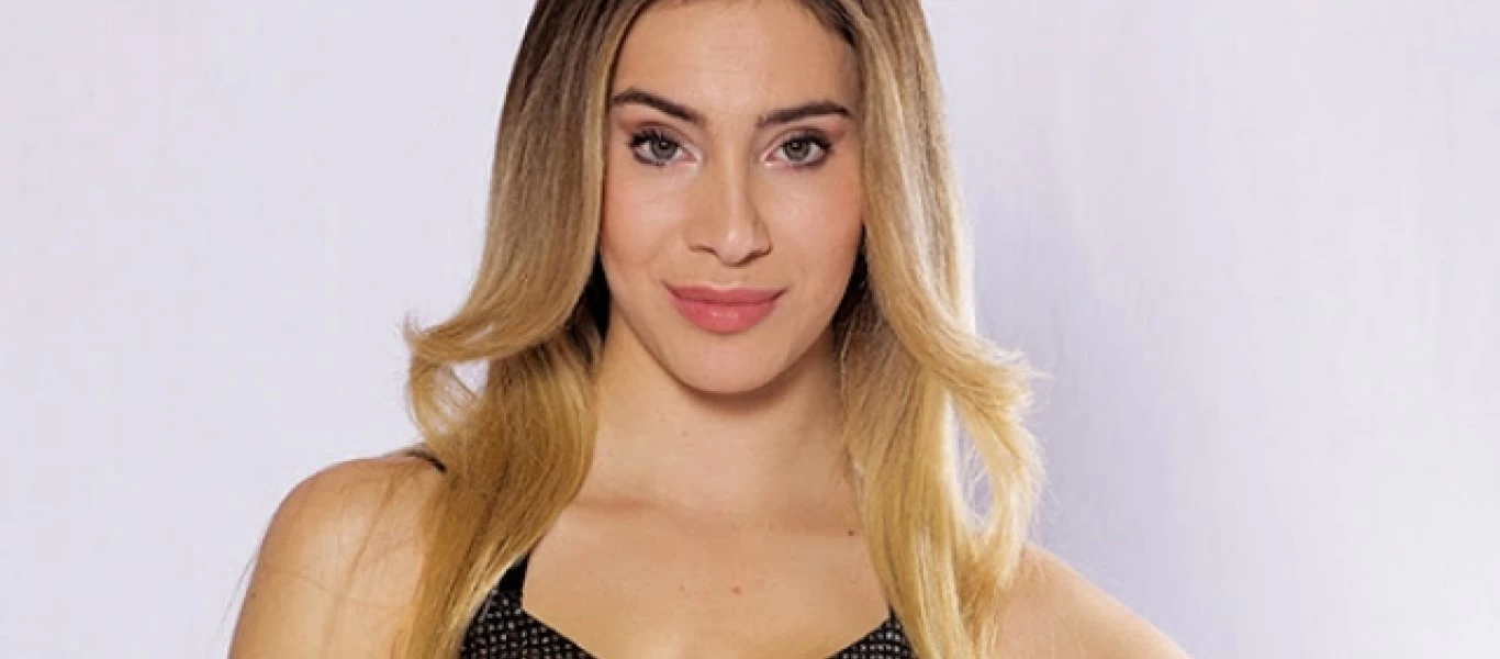 Η Αθηνά Χρυσαντίδου έβγαλε το πρώτο της single και...«ξεσηκώνει» (φωτο-βίντεο)